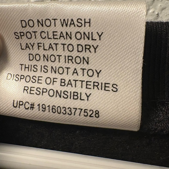 THE GRINCH NAUGHTY LIGHTED CHRISTMAS PULLOVER SWEATSHIRT SIZE L - Picture 4 of 9